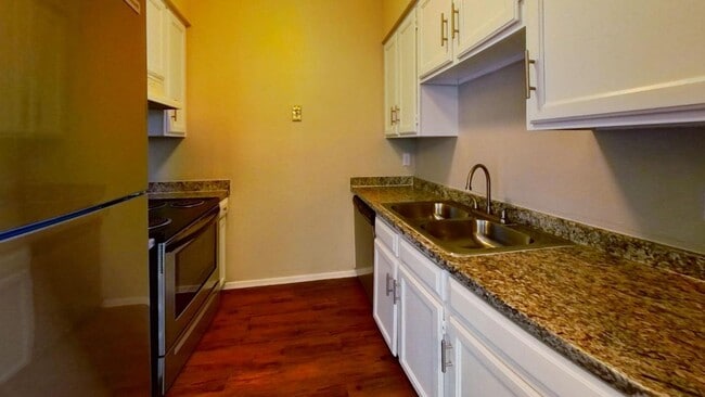 Photo - Villa Delano Apartment Homes