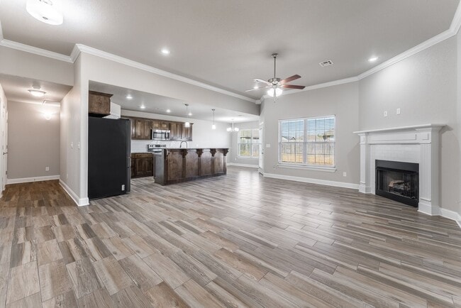 Photo - Spacious 4-Bedroom Home with Open Layout & Fenced Backyard in Pea Ridge