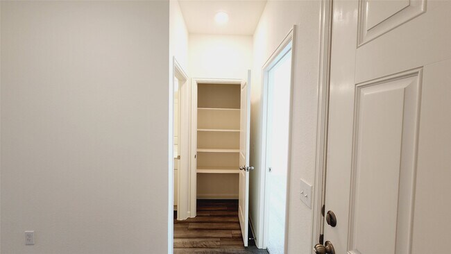 Photo - 6339 Highland Trl Dr