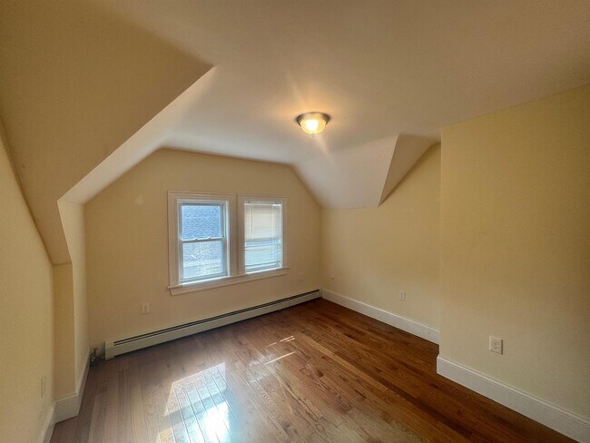 Photo - 102 Sycamore St Unit #3