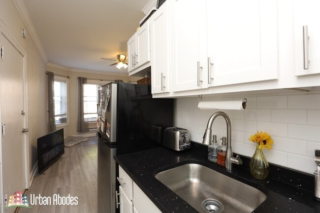 Photo - 655 W Roscoe St Unit M04B