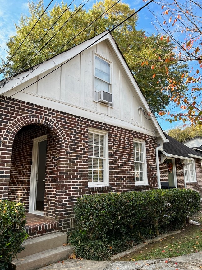 Building Photo - 1304 N Morningside Dr NE Unit Right