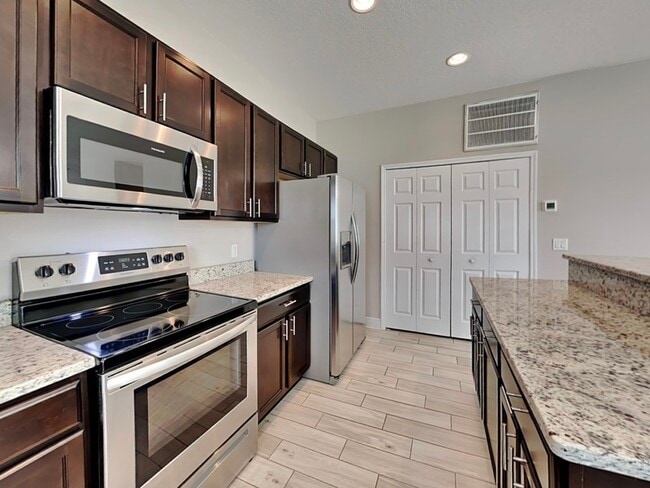 Photo - 1333 Salisbury Dr