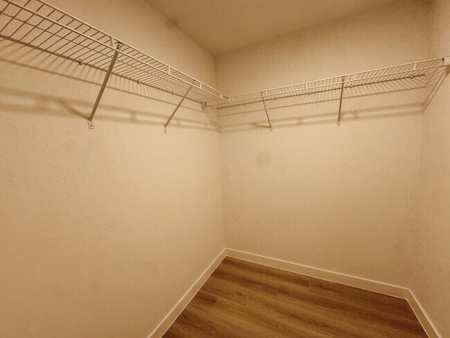 Photo - 930 NW 39th Ave Unit B