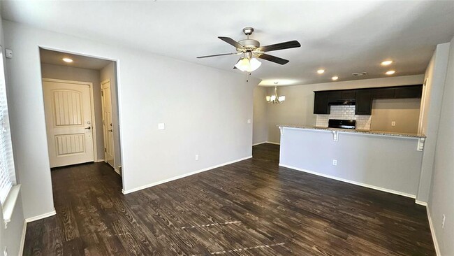 Photo - 8801 SW 45th St