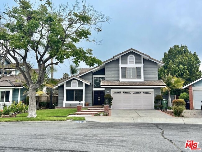 Building Photo - 5241 W Goldenwood Dr