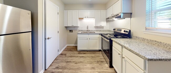 Renovated Two Bedroom at Cypress Grove in Wilmington, NC