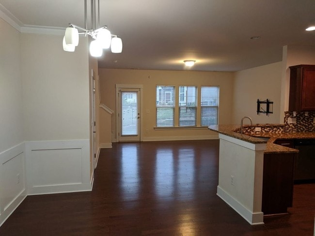 Photo - 214 Brier Crossings Loop