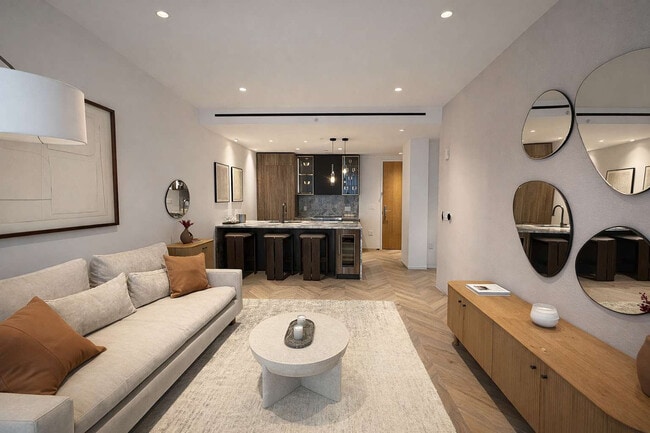 Building Photo - 350 E 18th St Unit ID1388511P