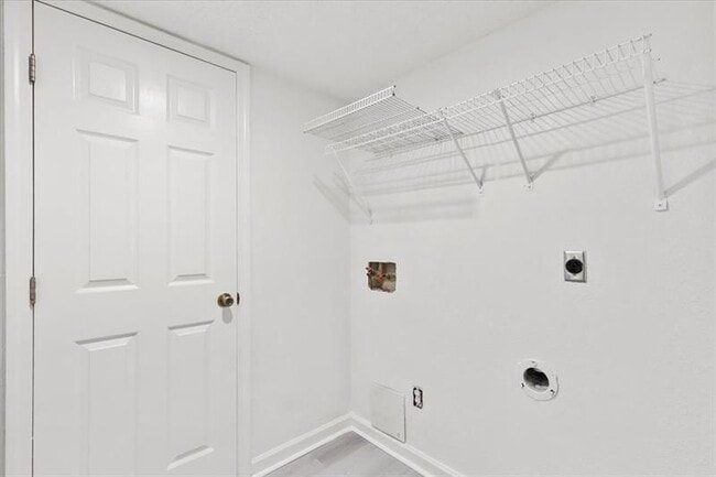 Photo - 1714 Wynndowne Trail