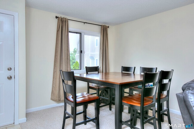 Photo - 23 Glenrock Unit 23