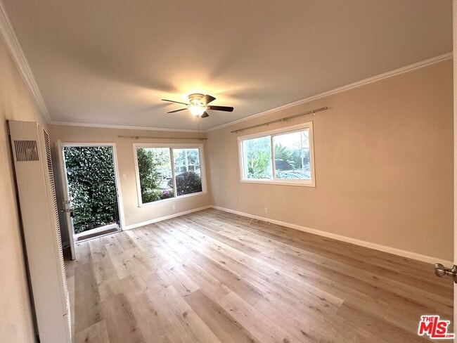 Photo - 2027 Euclid St Unit A