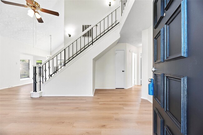 7526 Gulfbriar Pl