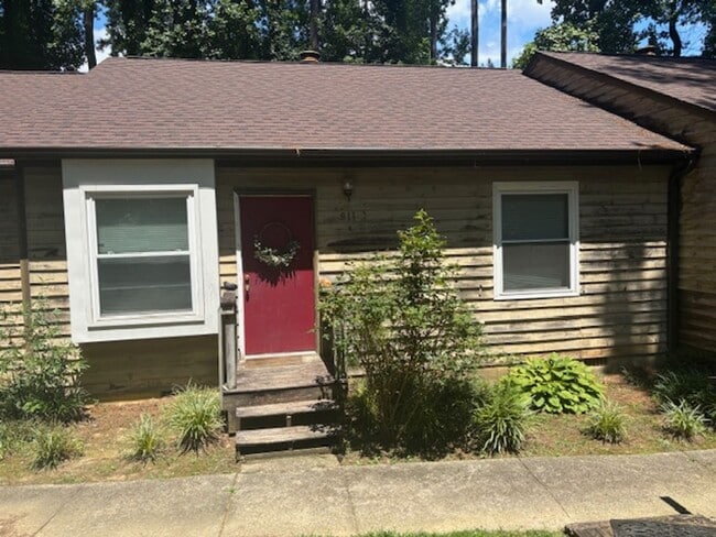 Building Photo - 911-B West Chatham Street - Bev Roberts Re... Rental