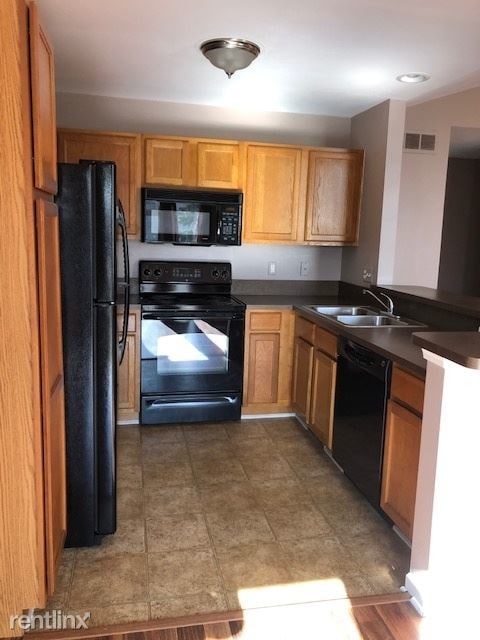 Photo - 2 br, 2 bath Condo - 15284 Yale Drive