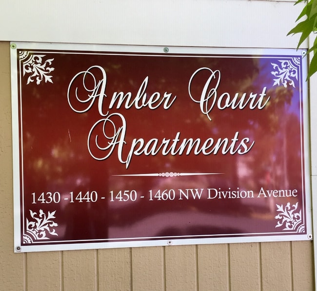 Photo - 1430-1460-1460 NW Division St Unidad 27