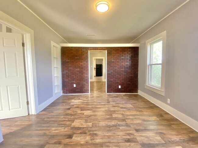 Photo - Available now 3 bed 1.5 bath in Slaton