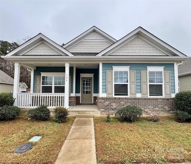 Building Photo - 304 Harrison Ln