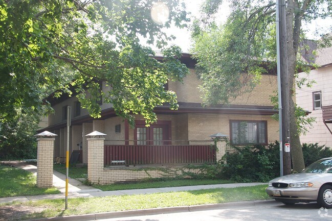 210 N Blair St