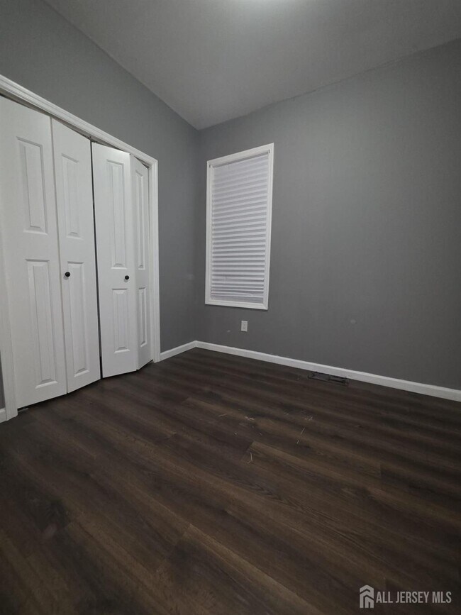 487 S 17th St Unit 2 FL