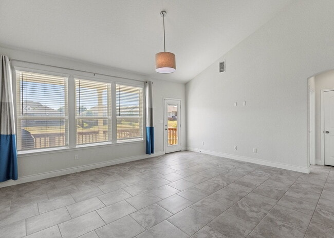 Photo - Spacious 4 Bedroom, 3.5 Bath Home with Gre...