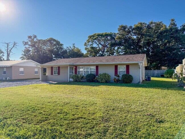 Photo - RENT THIS HOME WITH ZERO DEPOSIT MOVE IN: Beautiful Completely Updated 3 Bed / 2 Bath Home in Sou...