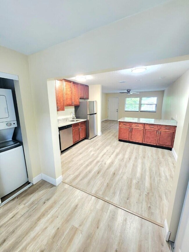 Photo - 4875 Orlando Ave