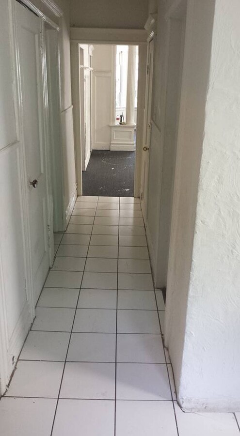 Hallway - 72 Chelsea Ave Unit 1