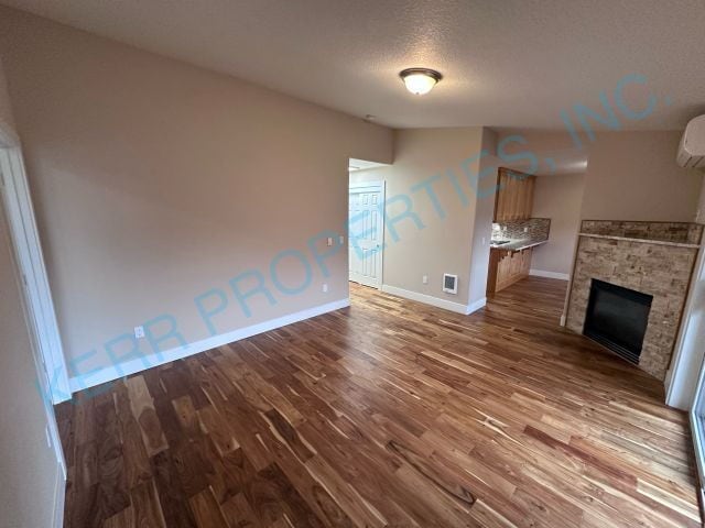 Photo - Modern Comfort Awaits: Spacious 3-Bed, 2-B... Unit #P 241