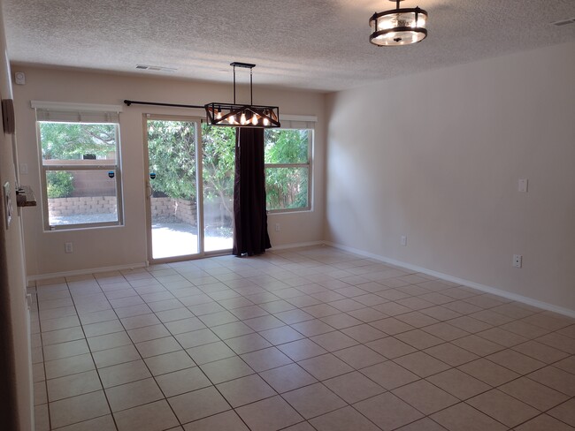 10824 Arguello Trl NE