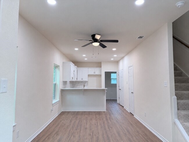 4196 Sam Houston Rd