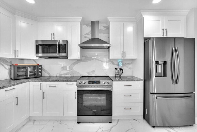 Photo - 4406 SW 37th Ave