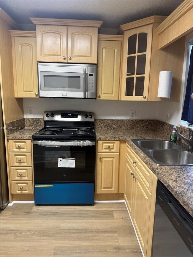 Photo - 5080 SW 64th Ave Unit 208