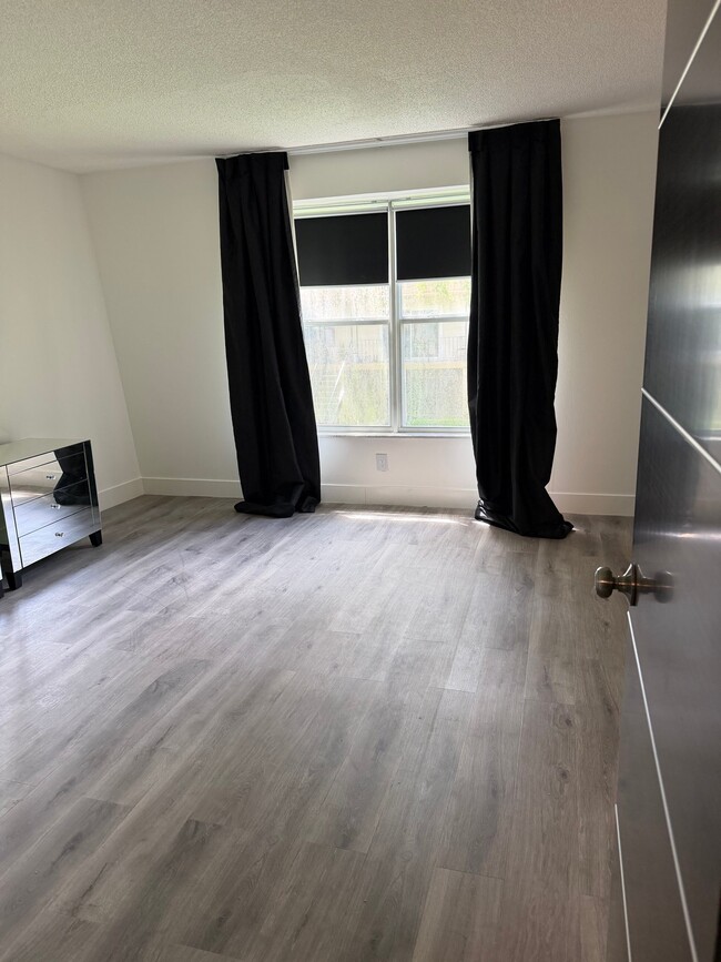 Photo - 200 St Andrews Blvd Unit 1607