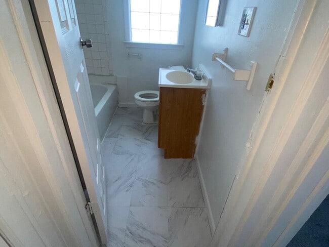 Photo - COPLIN 5049 Unit 3