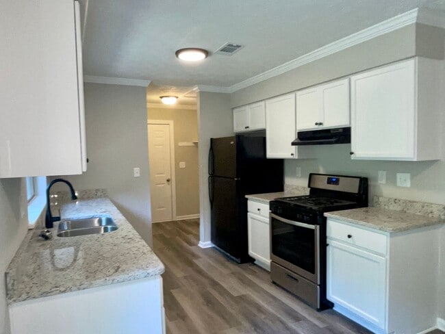 Photo - 8759 Embrey Dr