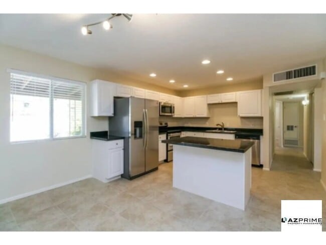 Photo - 7421 E Belleview St