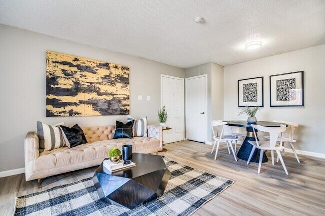 Photo - 605 N Alexander Ave Unidad c2