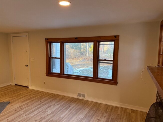 Photo - 414 Central St