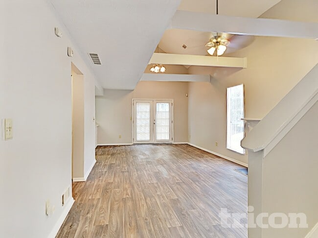 Photo - 1305 Old Countryside Cir