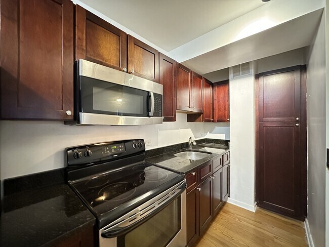 Photo - 4180 N Marine Dr Unit 4041