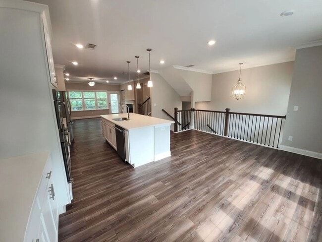 Photo - 4560 Mikajack Dr SE