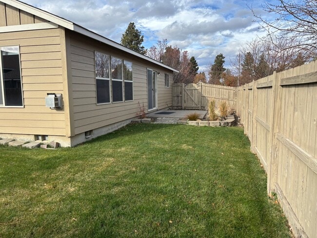Photo - Bend Home with Fully Fenced Backyard and P...