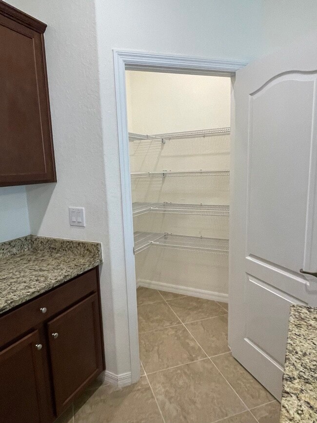 Photo - 19344 Bluff Dr