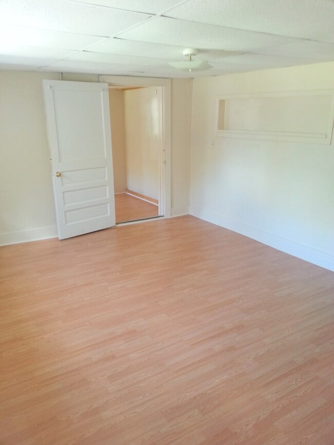 Photo - 3BR/1BA Duplex Near Lake Parker, Large Shared Backyard!