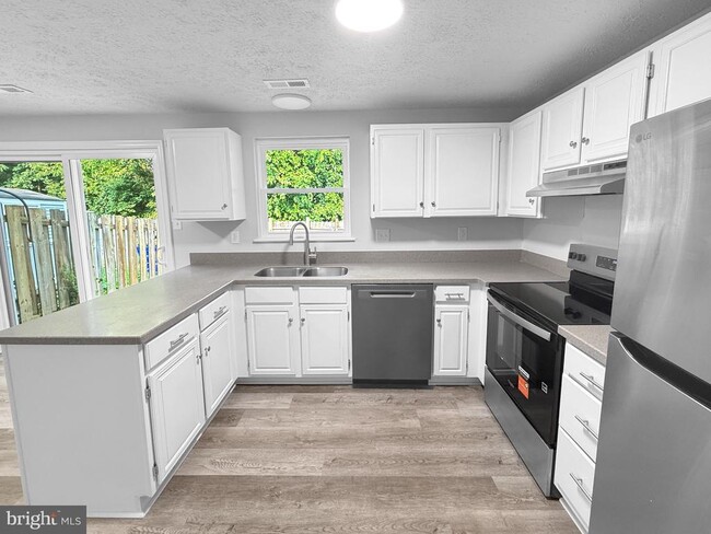 Photo - 6723 Kernel Ct