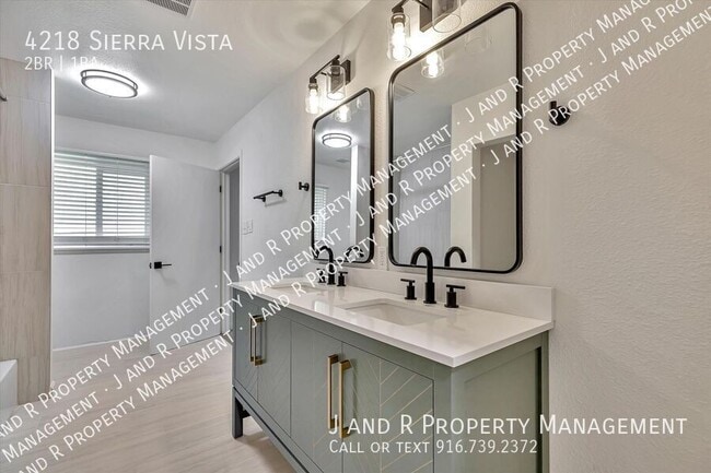 Building Photo - 4218 Sierra Vista Ave