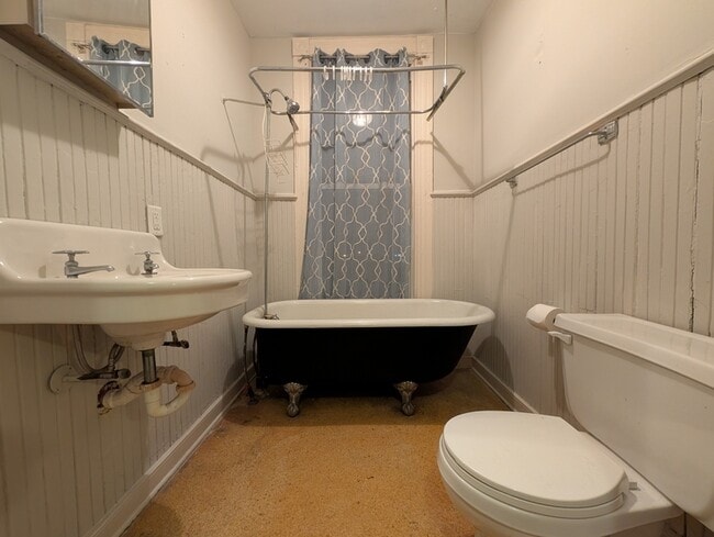 Photo - 1129 Rivermont, Unit 3 Unit 3