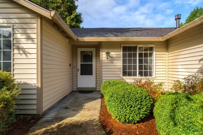 Photo - 6006 NW Lincoln Ave