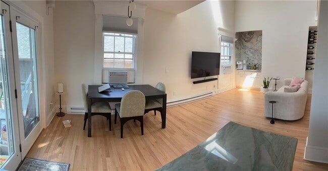 Photo - 75 Pelham St Unit D